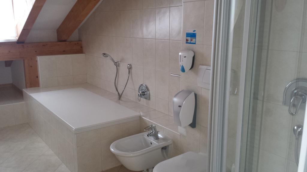 Manzoni Rooms Merano Værelse billede